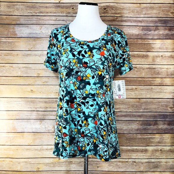 LuLaRoe Tops - Lularoe Green Floral Short Sleeve Classic Tee
